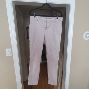 Old Navy Striped Pixie Khaki in 14 Tall